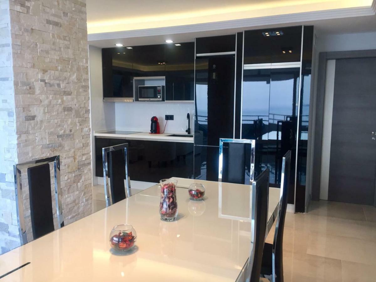 Deluxe Supreme Apartment Malaga Ngoại thất bức ảnh